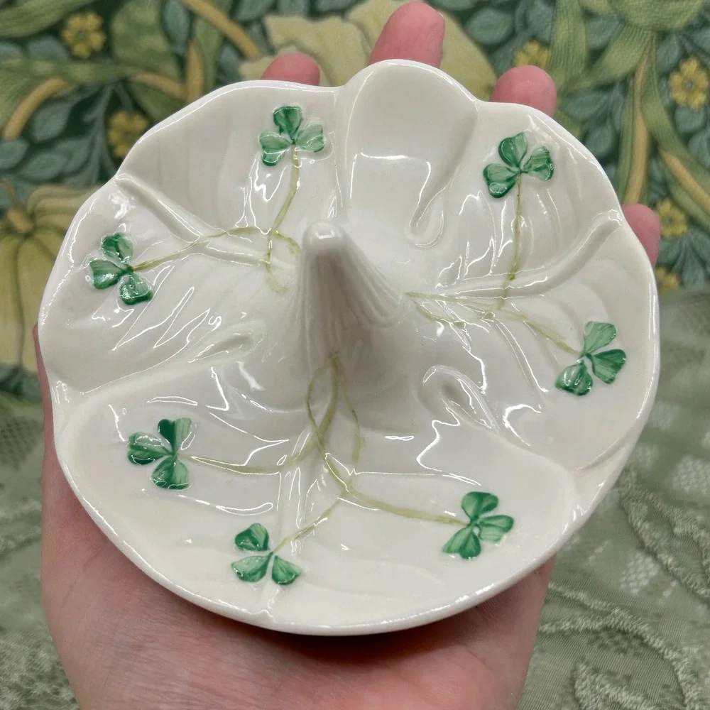 Belleek Ireland Porcelain Clover Ring Dish Green Creme Fine Porcelain Gift